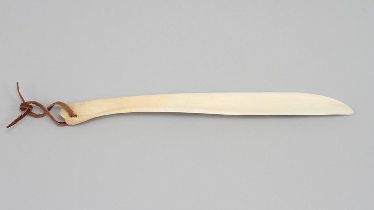 NILS NILSSON SKUM, kniv, signerad.