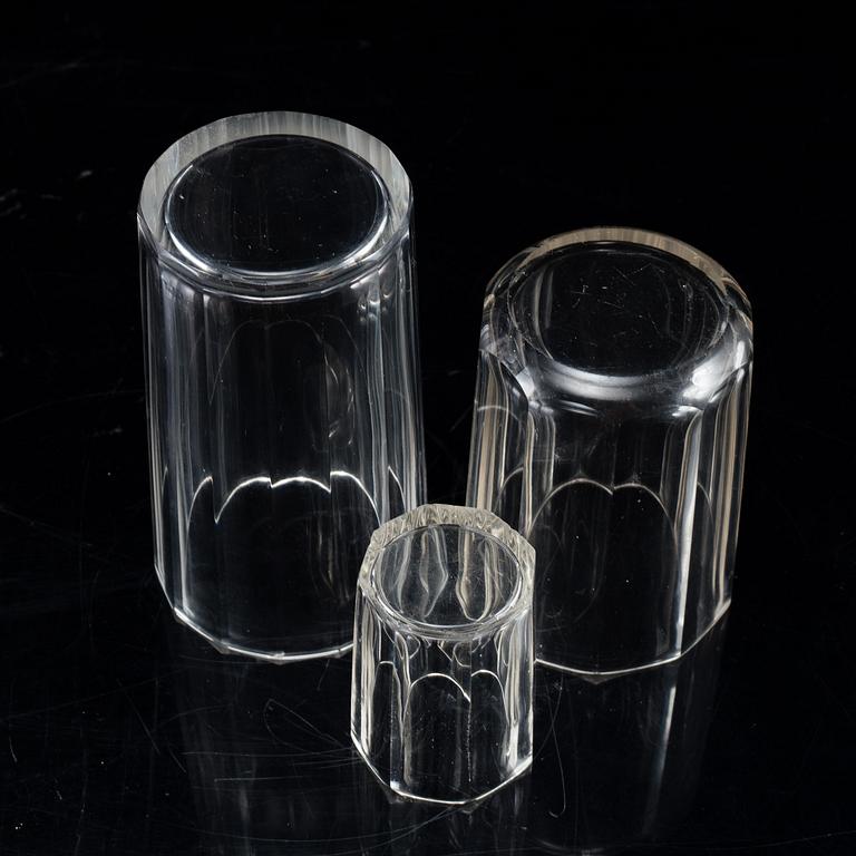 ELIS BERGH, a 'Karlberg' part glass service, Kosta (67 pieces).