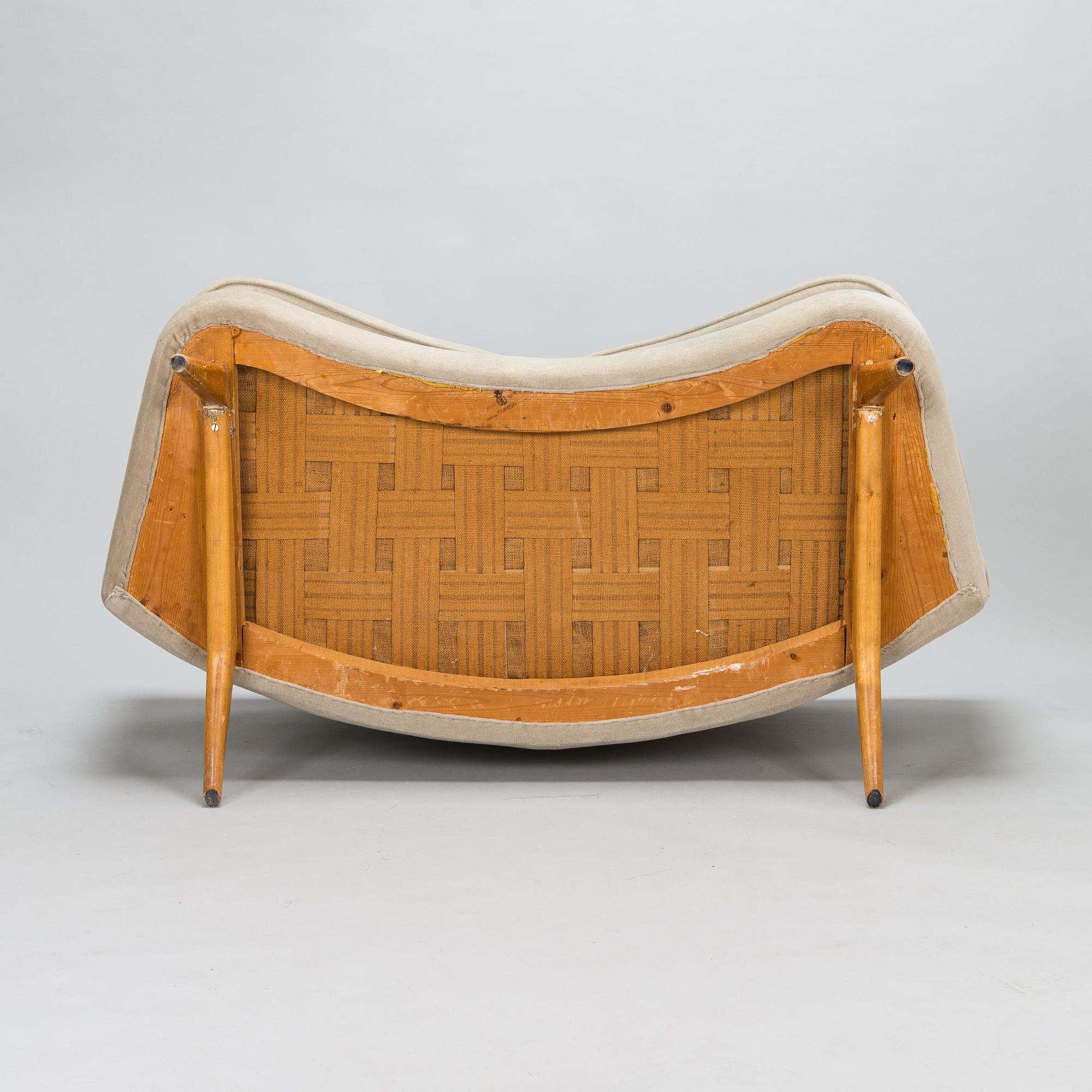 Carl Gustaf Hiort af Ornäs, a 1950s 'Kim' sofa for Puunveisto Oy.