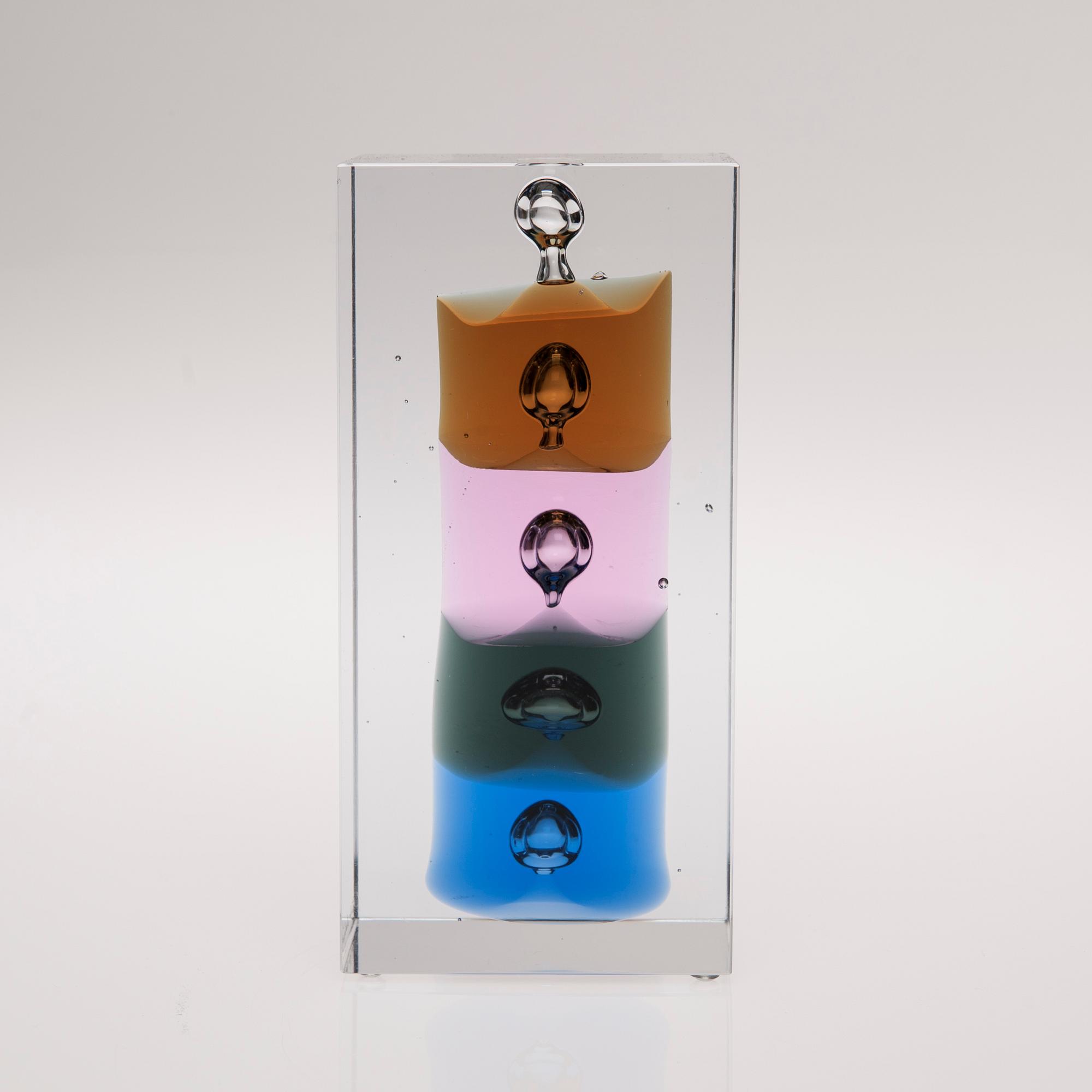 OIVA TOIKKA, GLASKUB, signerad O. Toikka Nuutajärvi.