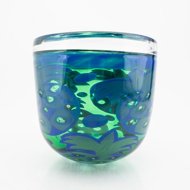 Hanne Dreutler & Arthur Zirnsack a signed glass bowl.