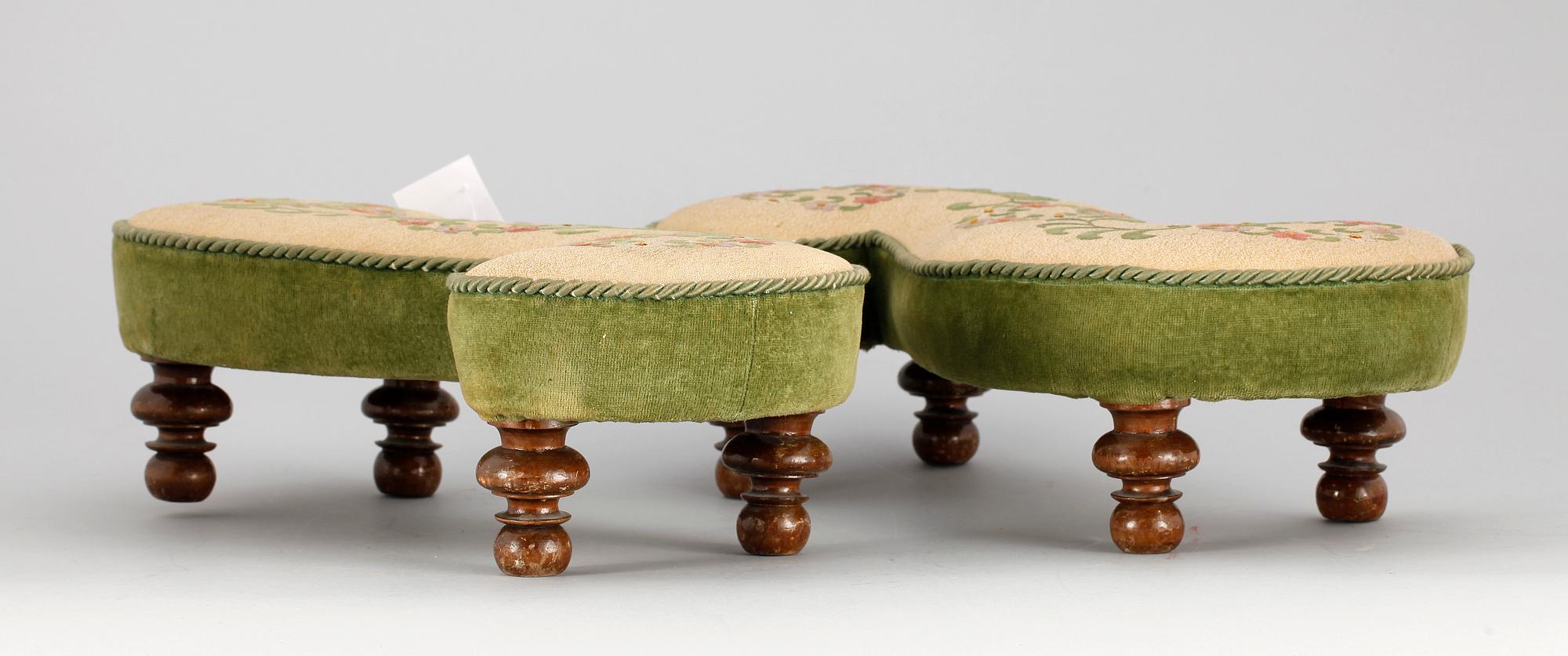 FOTPALLAR, ett par, sent 1800-tal.