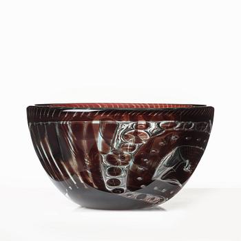 Edvin Öhrström, an "ariel" glas bowl, Orrefors, Sweden 1956.