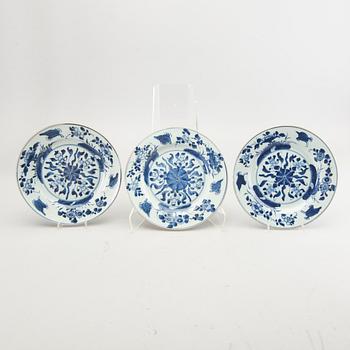 A set of 6 + 3 Chinese Qing Dynasty porcelain plates.