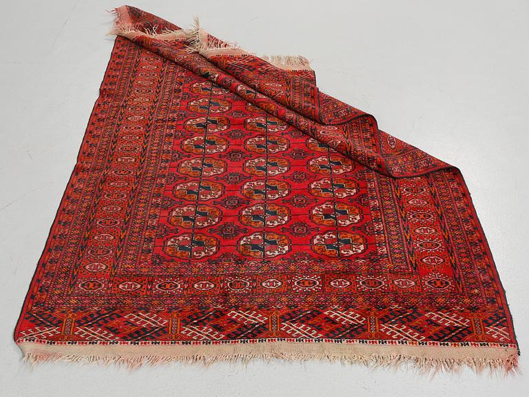 CARPET, Turkmen, Bocchara, semiantik, 185x130 cm.