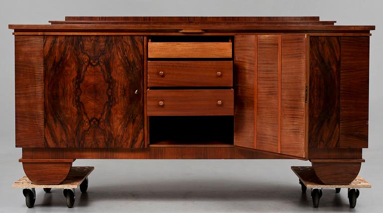 SIDEBOARD, Tyskland, omkring 1900-talets mitt.