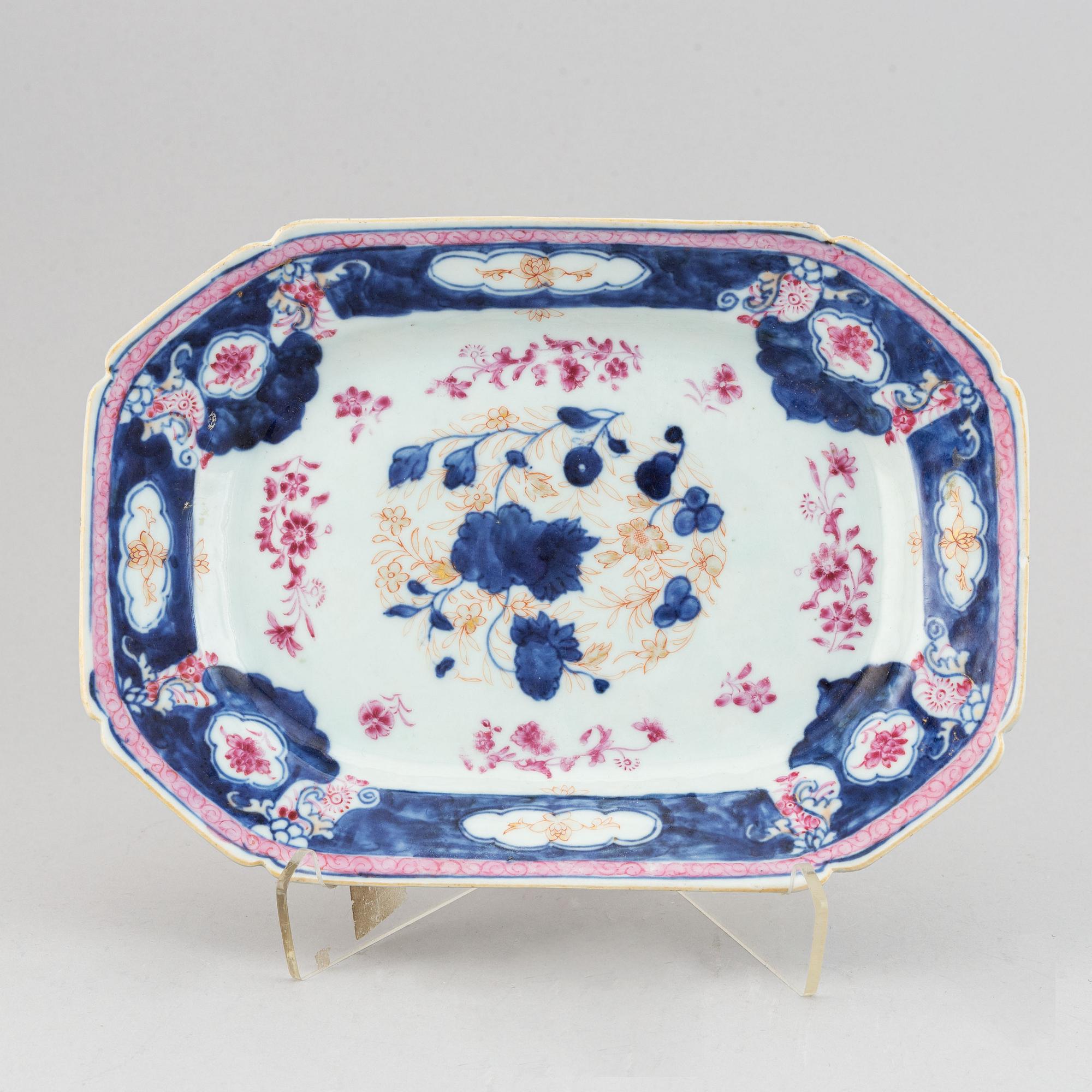 Serveringsfat, kompaniporslin. Qingdynastin, Qianlong (1736-95).