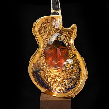 Kjell Engman, skulptur, glas, "Gitarr", Kosta Boda Unique.