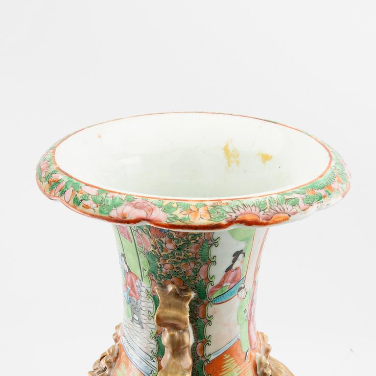 Floor vase China Canton late 19th century porcelain.