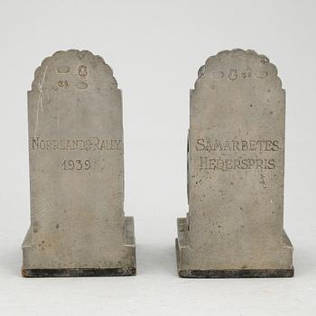 EDVIN OLLERS, bokstöd, ett par, 1900-talets första hälft.