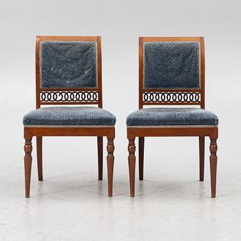 Stolar ett par, sengustavianska, 1800-talets början.