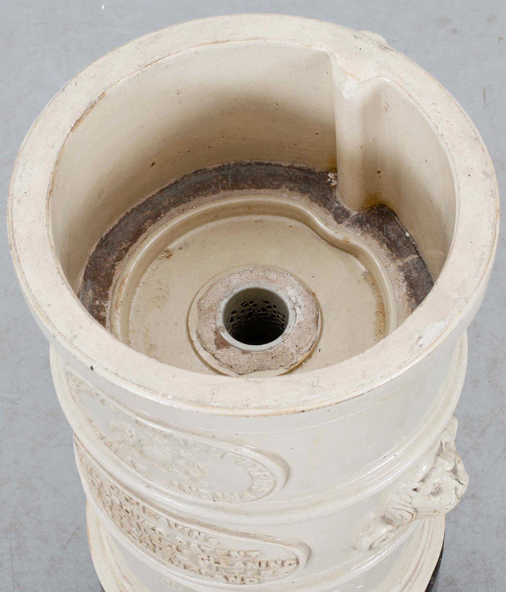 VATTENCISTERN, stengods, G. Cheavings, England, 1800/1900-tal.