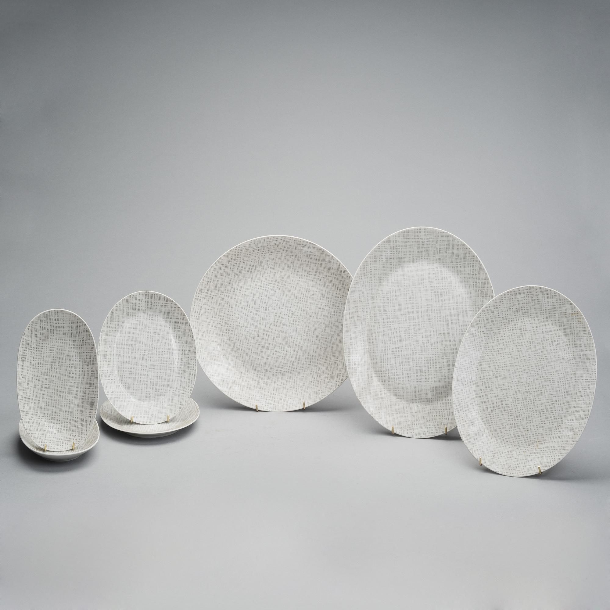 MATSERVIS, 78 delar, porslin, " Form 2000", Richard S. Latham & Raymond Loewy, Rosenthal 1900-talets mitt.