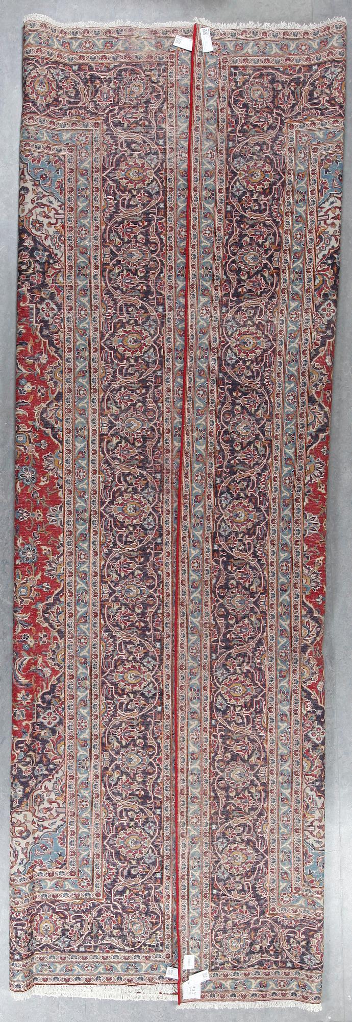 MATTA, Keshan, ca 424x294 cm.