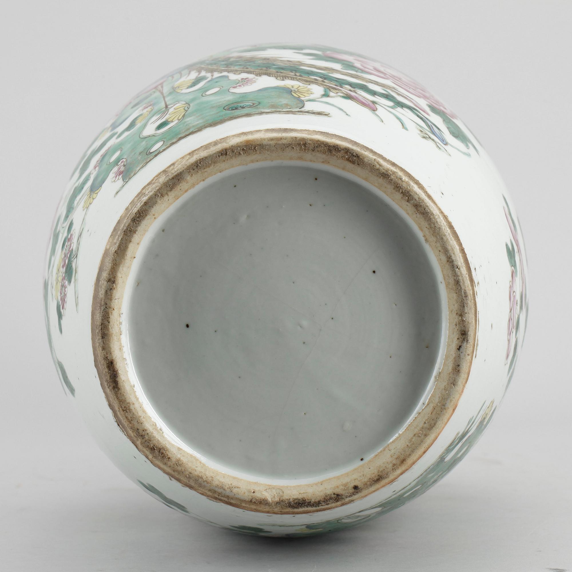 VAS, porslin, Kina, 1900-tal.