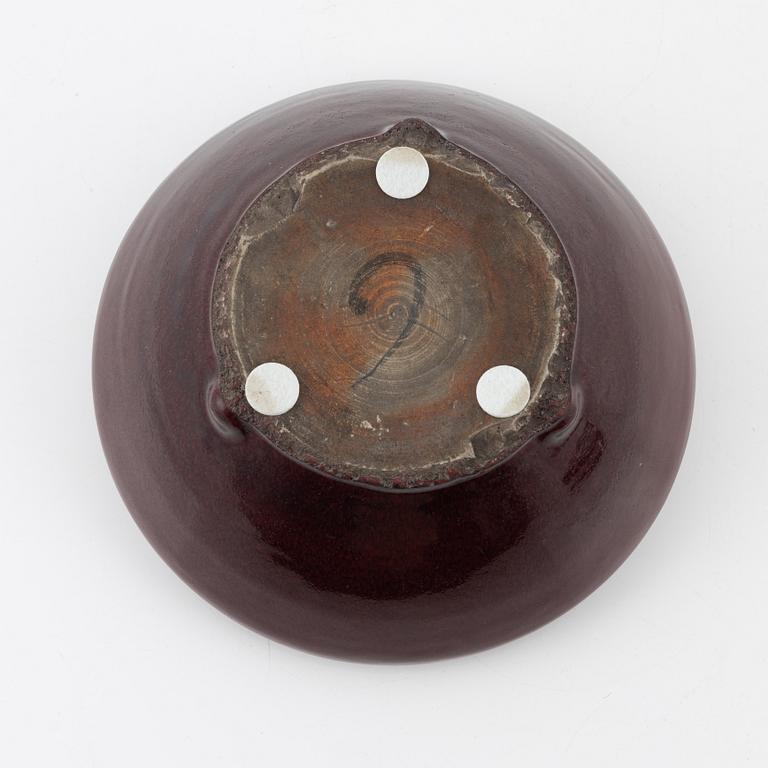 A sang de boef glazed censer, late Qing dynasty, circa 1900.