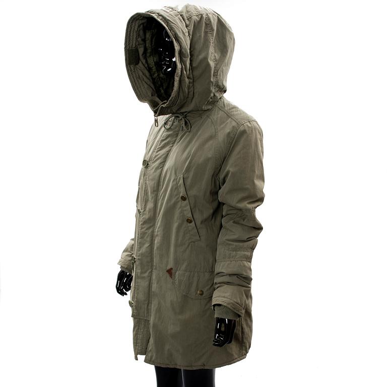 JACKA, "Katerina", Zadig & Voltaire.