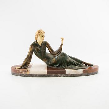 Figurine Art Deco early 20th century.
