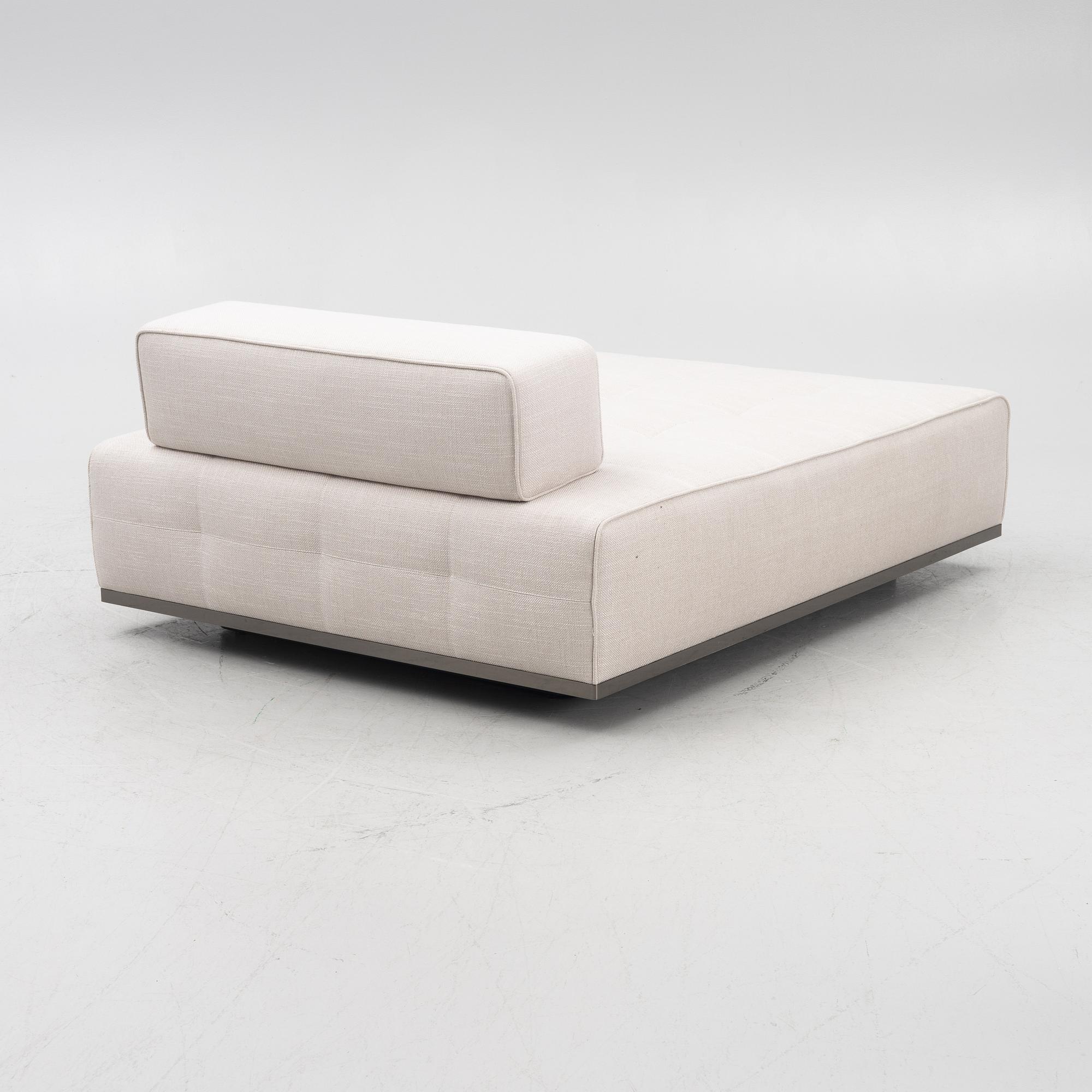 Ottoman, Minotti, Italy.