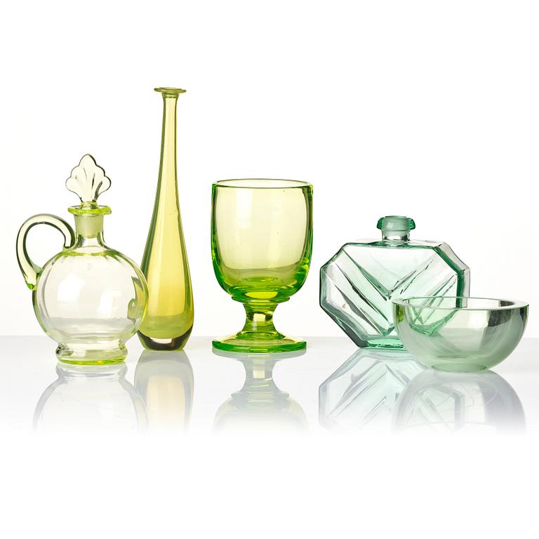 A glass bowl, a vase, a flacon, an ewer with stopper and a goblet, 20th century.