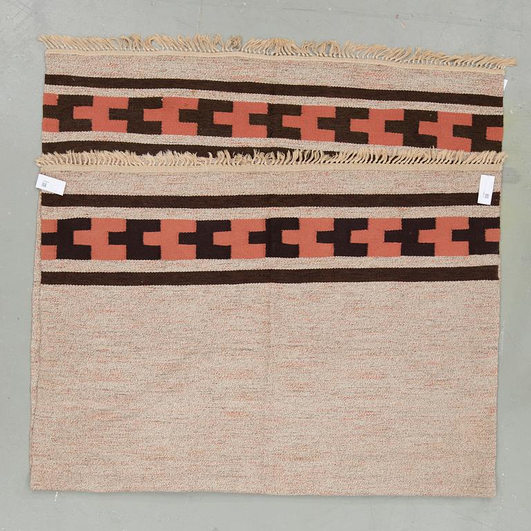 MATTA, rölakan. Ca 256x153 cm.