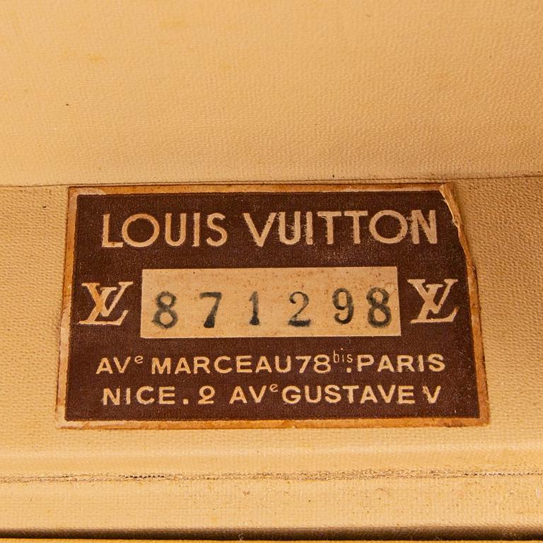 Louis Vuitton, "Boite à Flacons", beauty box.