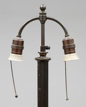 GOLVLAMPA, 1930-tal. Höjd: 155 cm.