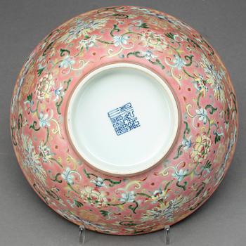 SKÅL, porslin, Kina. 1900-tal.