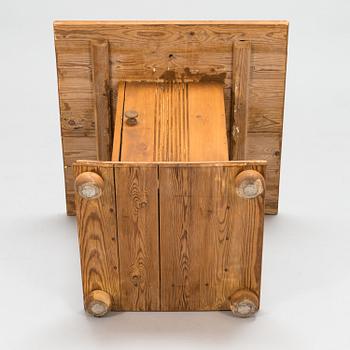 Eliel Saarinen, 3-piece nursery furniture set 'Elsa' for Oy Stockmann Ab, Keravan puusepäntehdas, Finland 1918.