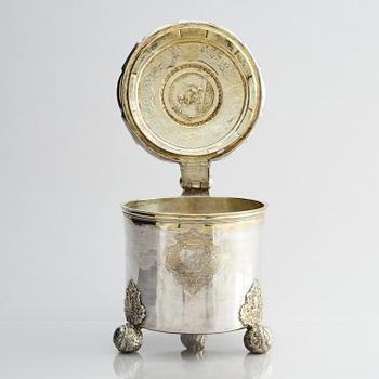 A Swedish 18th century parcel-gilt silver tankard, mark of Thomas Beckman the younger (active 1727-1765), Örebro.