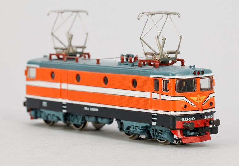 ELLOK MED GODSVAGNAR, 8 delar, Märklin H0.