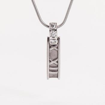 Tiffany & Co, a 18K white gold 'Atlas Bar' necklace with diamonds ca 0.06 ct.