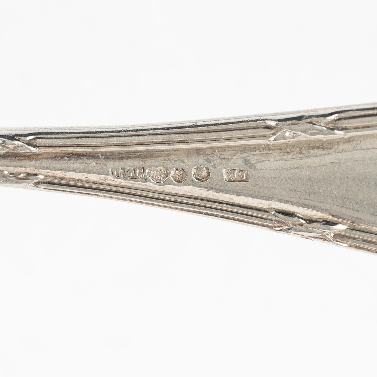 23 pieces of silver fish cutlery, Carlman, Stockholm, 1915.