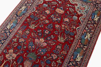 A semi-antique Kashan rug, Central Persia, c. 197 x 136 cm.