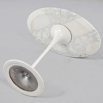 SOFFBORD, "Tulip", Eero Saarinen, Finland, 1900-talets andra hälft.
