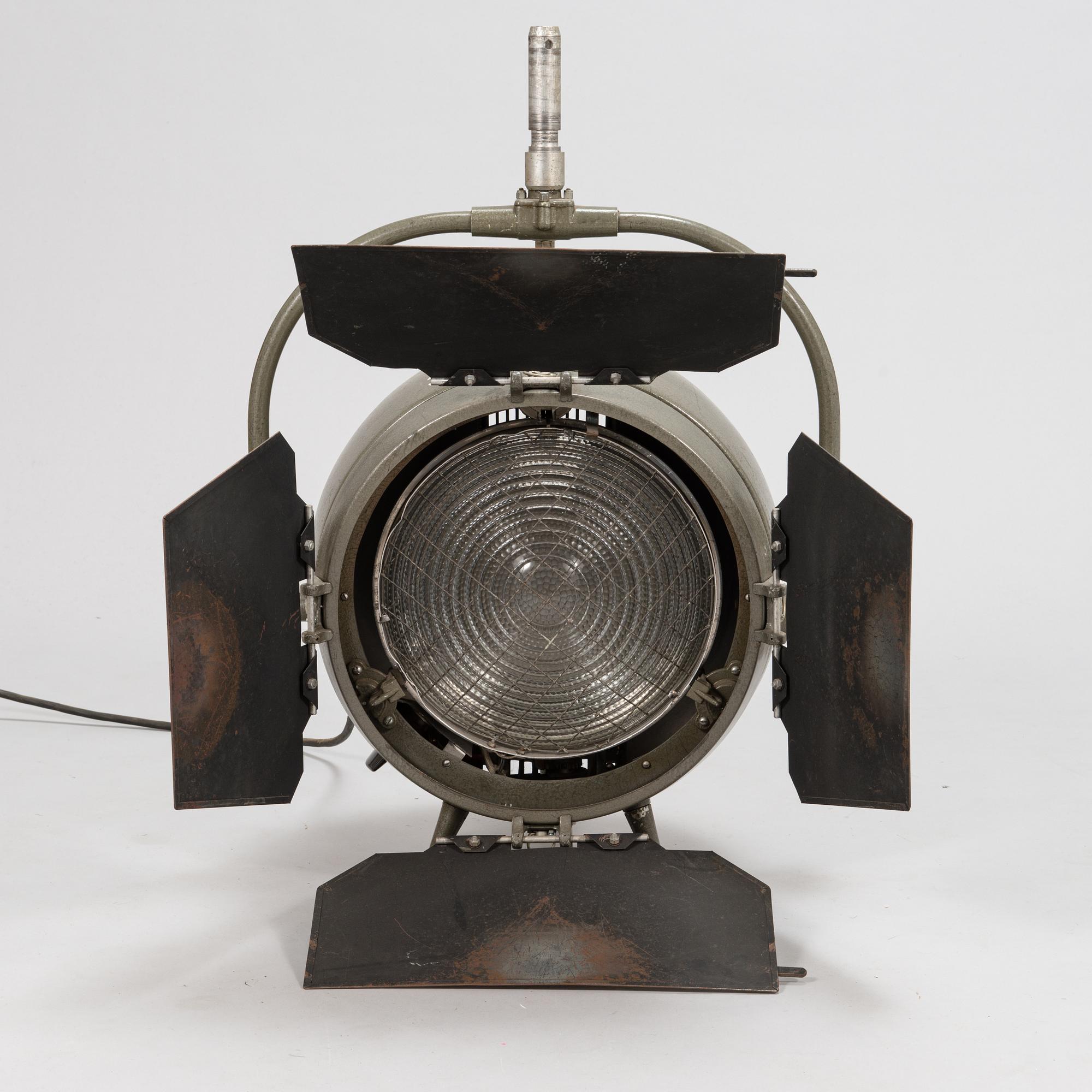 Mole Richardson, studiovalaisin, "Sputnik", Lontoo Englanti, 1950-luku.