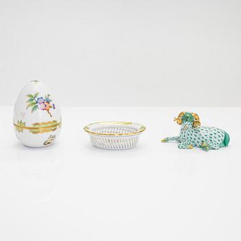 Seventeen pieces of Herend porcelain, Hungary, second half of the 20th Century.