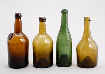 FLASKOR, 4 st, glas, 1800-tal.