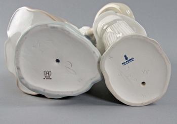 FIGURER, 2 st, porslin, NAO samt Lladro.