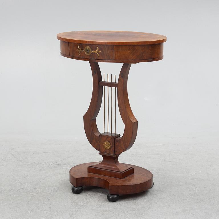 A sewing table, Karl Johan, first half of the 19th century.