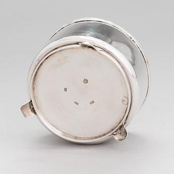 A Russian silver bowl, mark of Friedrich Johann Drevsen, assay master Aleksandr Jashinov, Saint Petersburg, 1818-1826.