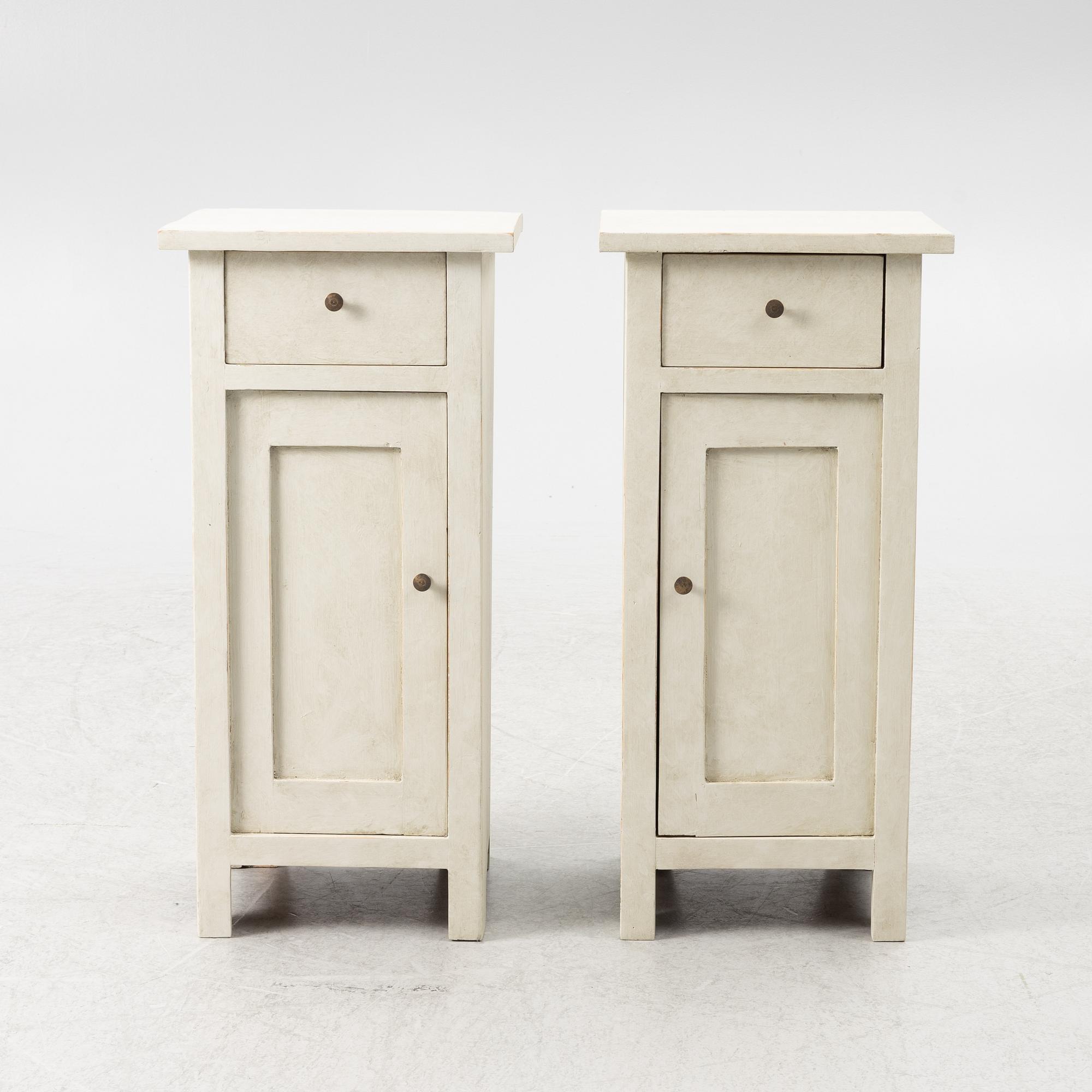 Nightstands, a pair, contemporary.
