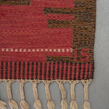 MATTA, rölakan, "Örbyhus", Ingegerd Silow, signerad IS, 1900-talets andra hälft, 204 x 136 cm.