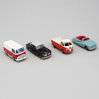 MODELLBILAR, 17 st, Dinky toys och Tekno, England, Danmark 1950-/60-tal.