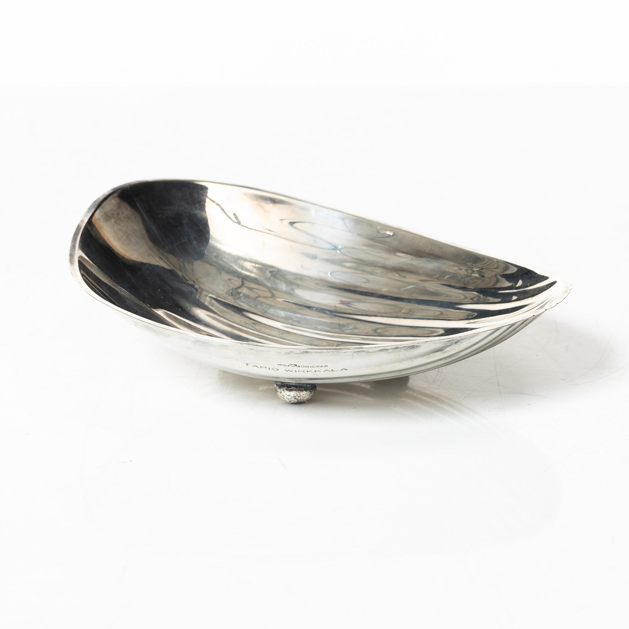Tapio Wirkkala, a silver bowl, Hopeatehdas Oy Helsinki 1960.