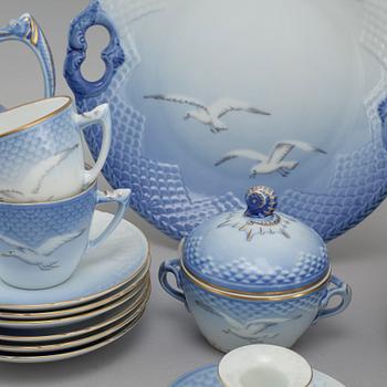 KAFFESERVIS, 41 delar, porslin, "Blå Måsen", Bing & Gröndahl, Danmark.
