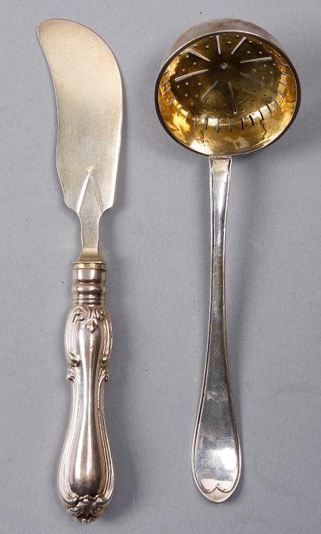 STRÖSKED SAMT PASTEJKNIV, silver, bla Nils Tornberg, Linköping 1802.