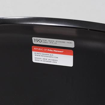 A desk chair by Arne Jacobsen for Fritz Hansen, model "Sjuan", 1992.