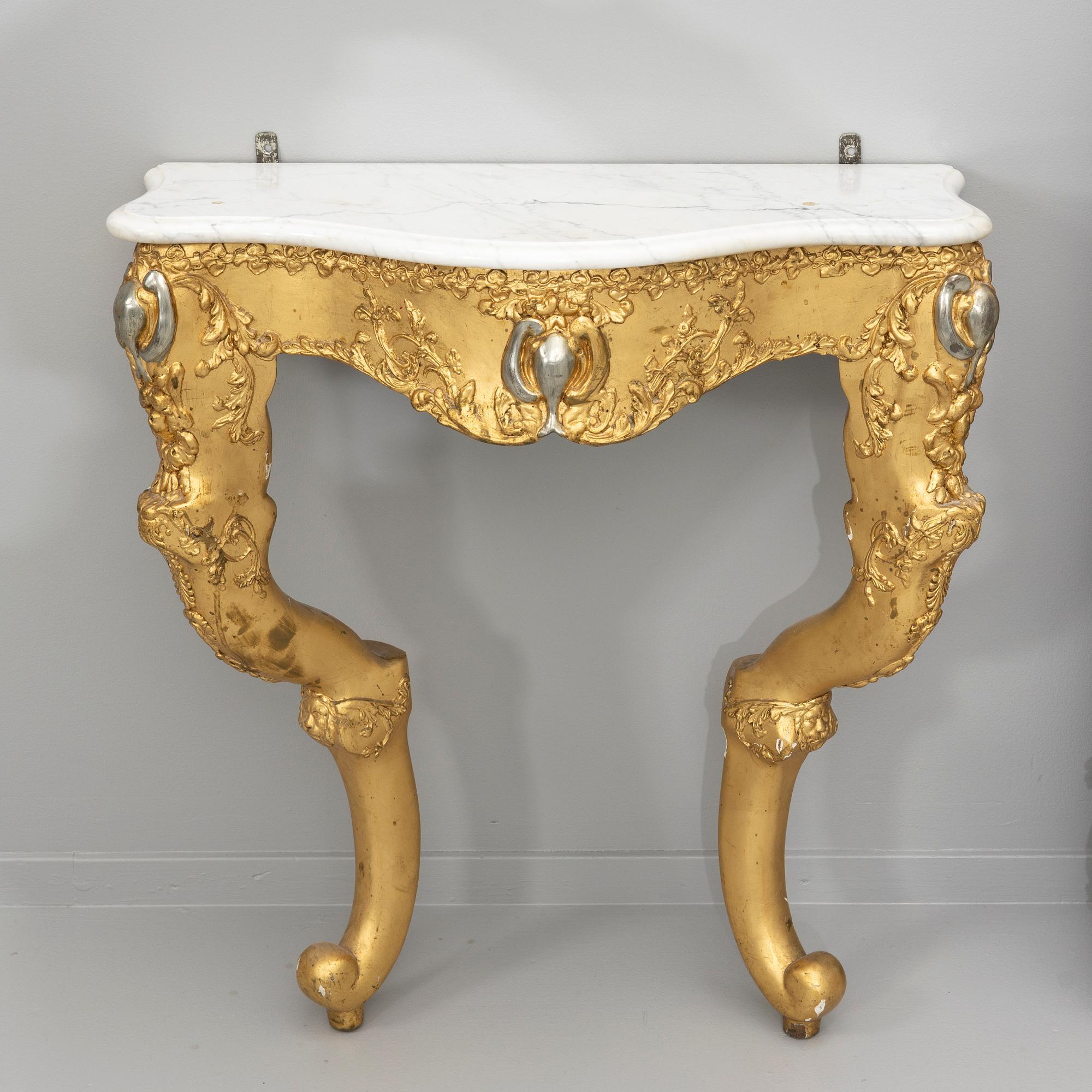 Mirror with console table, Neo-Rococo, second half of the 19th century.