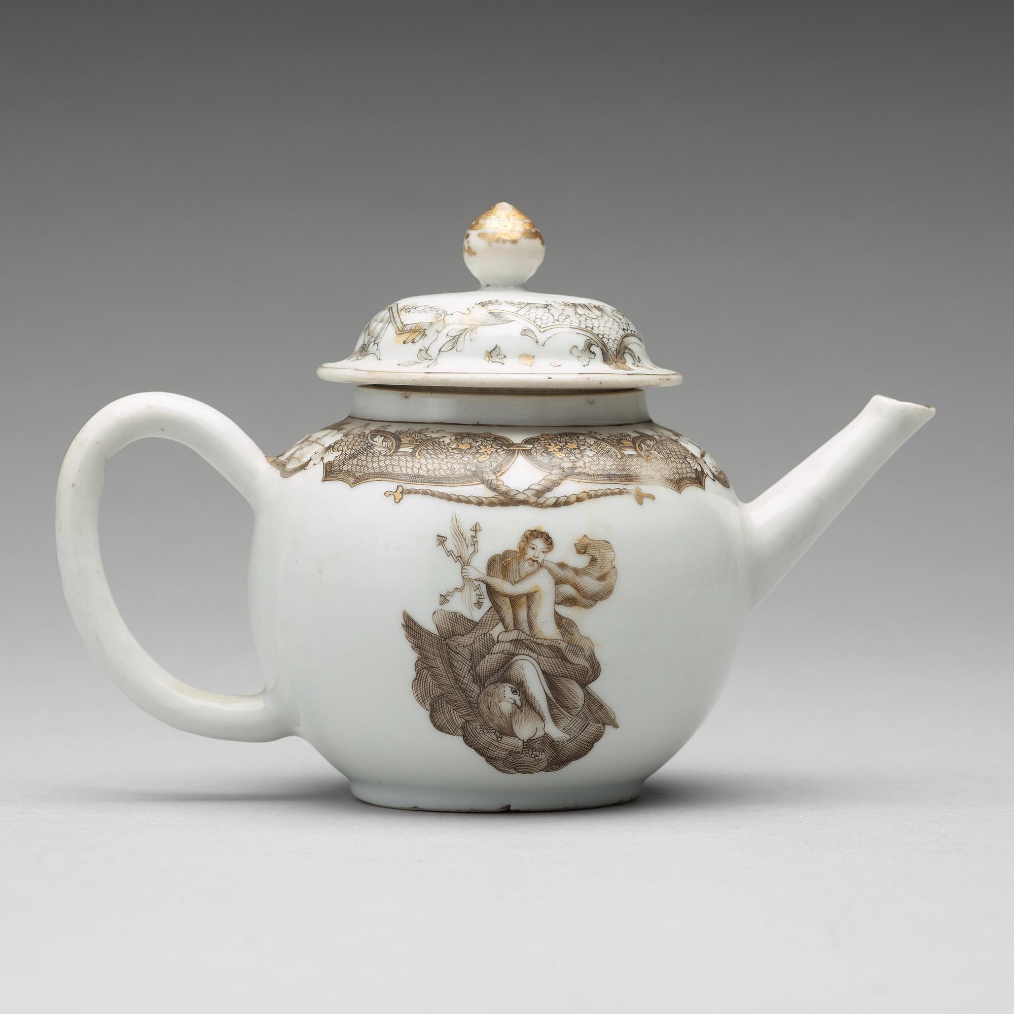 A grisaille teapot with cover, Qing dynasty, Qianlong (1736-95).